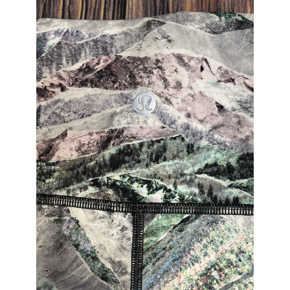 Lululemon Align Leggings Womens Size 8 Mountains cape Print Yoga Running Pants - Picture 4 of 14
